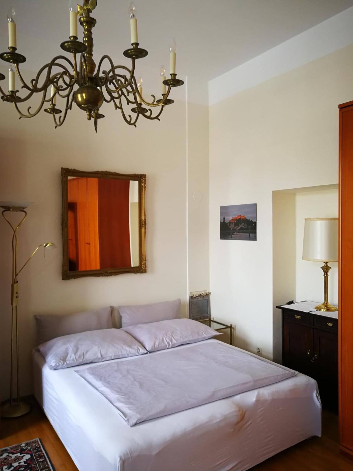 Garconniere Im Ehemaligen Hotel Austria Gmunden Ngoại thất bức ảnh
